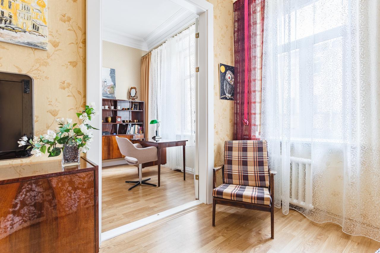 Zart house спб. Art House Санкт-Петербург. Rent House Санкт-Петербург. Квартира в Питере арт Хаус. Апартаменты rent House СПБ.